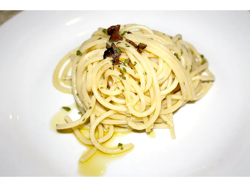 Spaghetti with Black Truffles